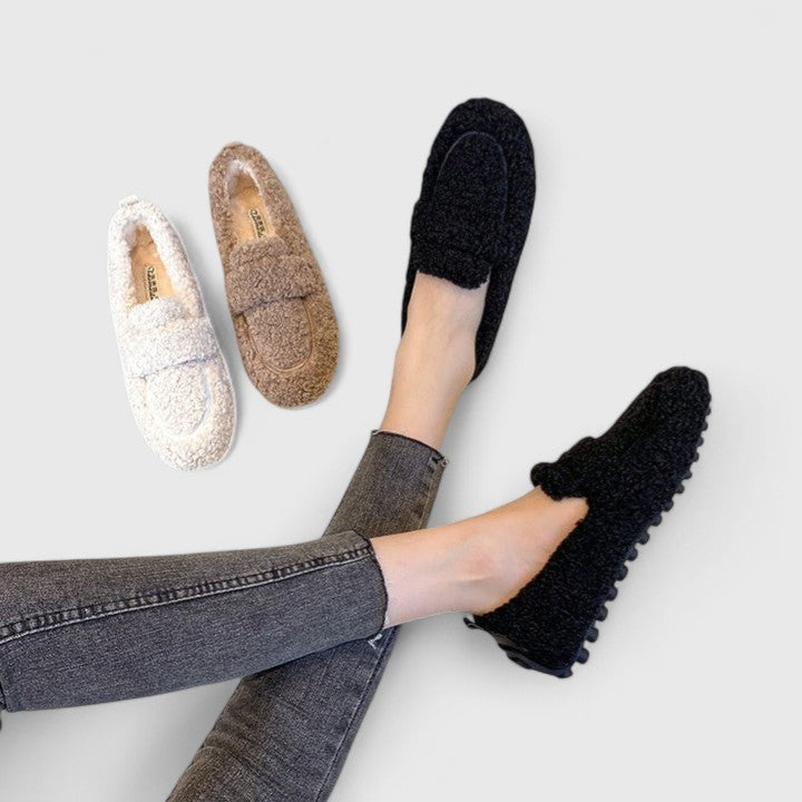Ana - Siltas čības ar elegantu un mūžīgu dizainu